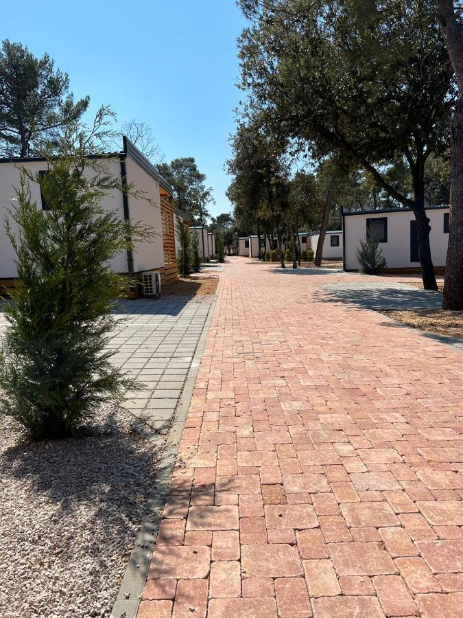 Mobile Home La Vida Biograd Na Moru Bagian luar foto