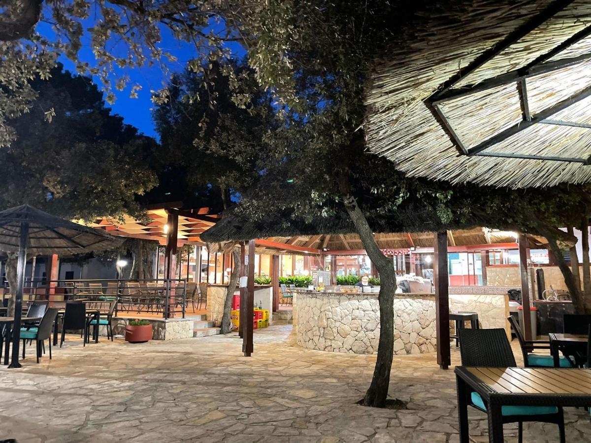 Mobile Home La Vida Biograd Na Moru Bagian luar foto