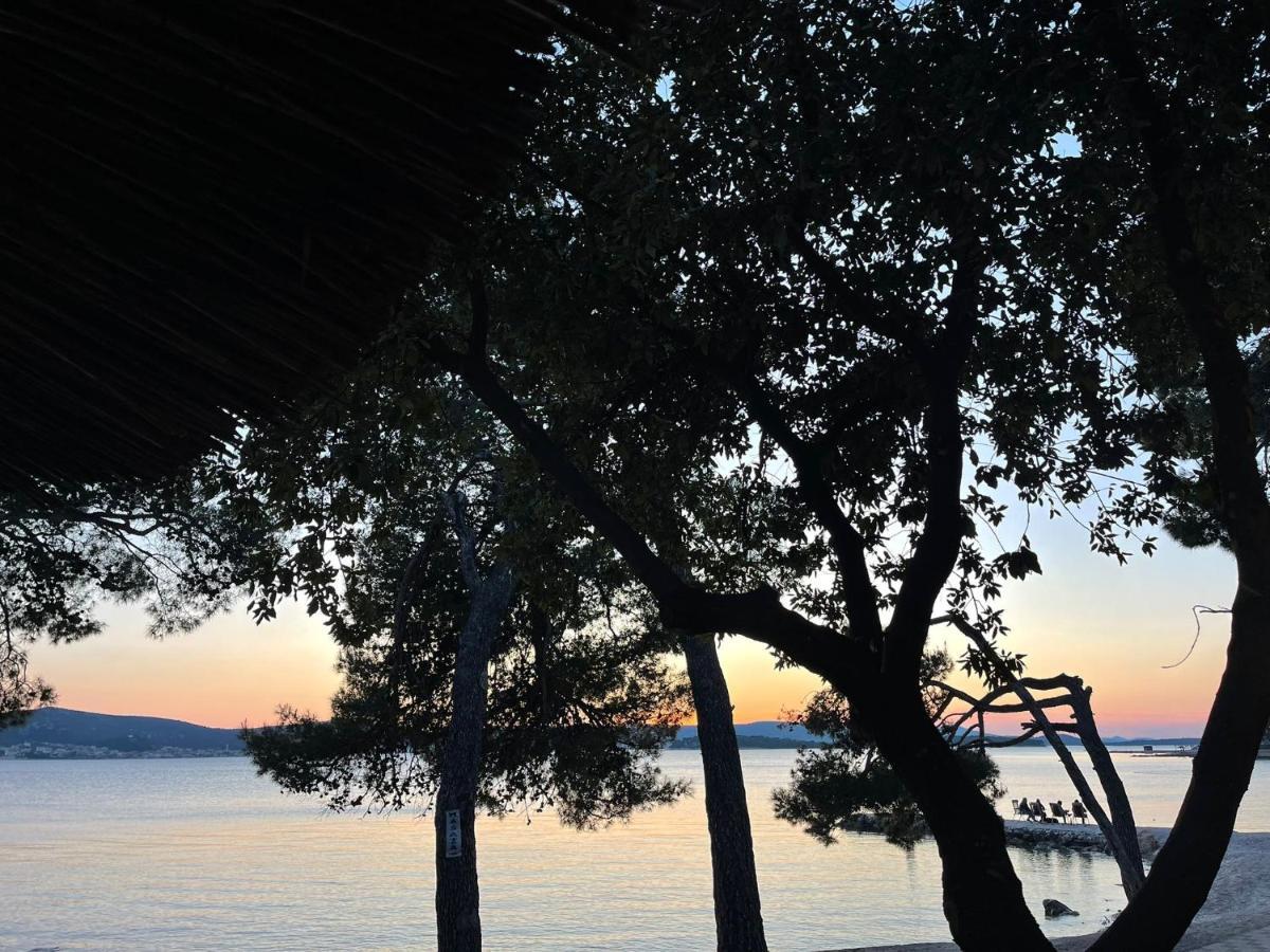 Mobile Home La Vida Biograd Na Moru Bagian luar foto